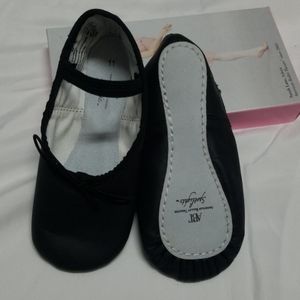 NWT Black Jazz Shoes 11